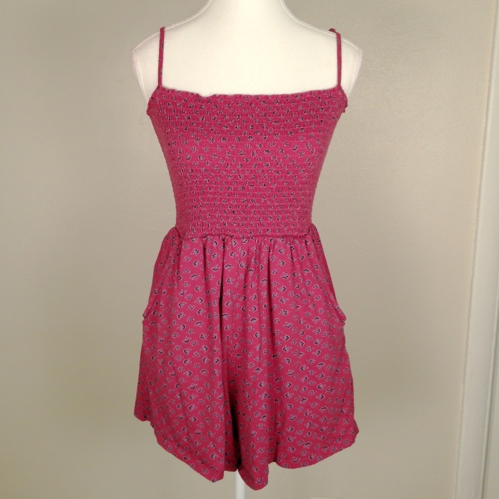 Billabong Womens Pink Hue Floral Smock Bodice Cotton Romper Size Medium Pockets